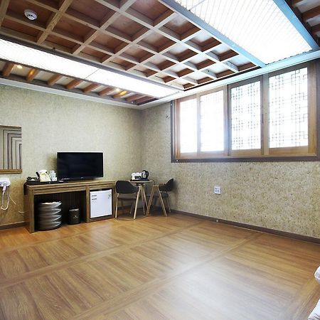 Jeonju Hanok Hotel Kung מראה חיצוני תמונה