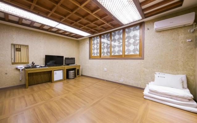 Jeonju Hanok Hotel Kung מראה חיצוני תמונה