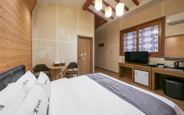 Jeonju Hanok Hotel Kung מראה חיצוני תמונה