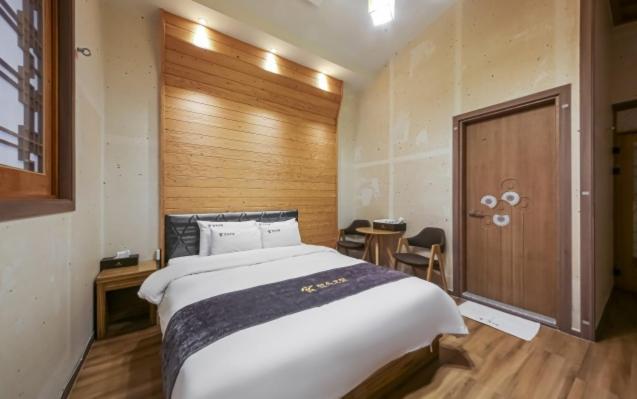 Jeonju Hanok Hotel Kung מראה חיצוני תמונה