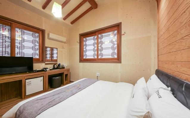 Jeonju Hanok Hotel Kung מראה חיצוני תמונה