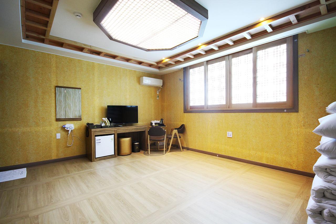 Jeonju Hanok Hotel Kung מראה חיצוני תמונה