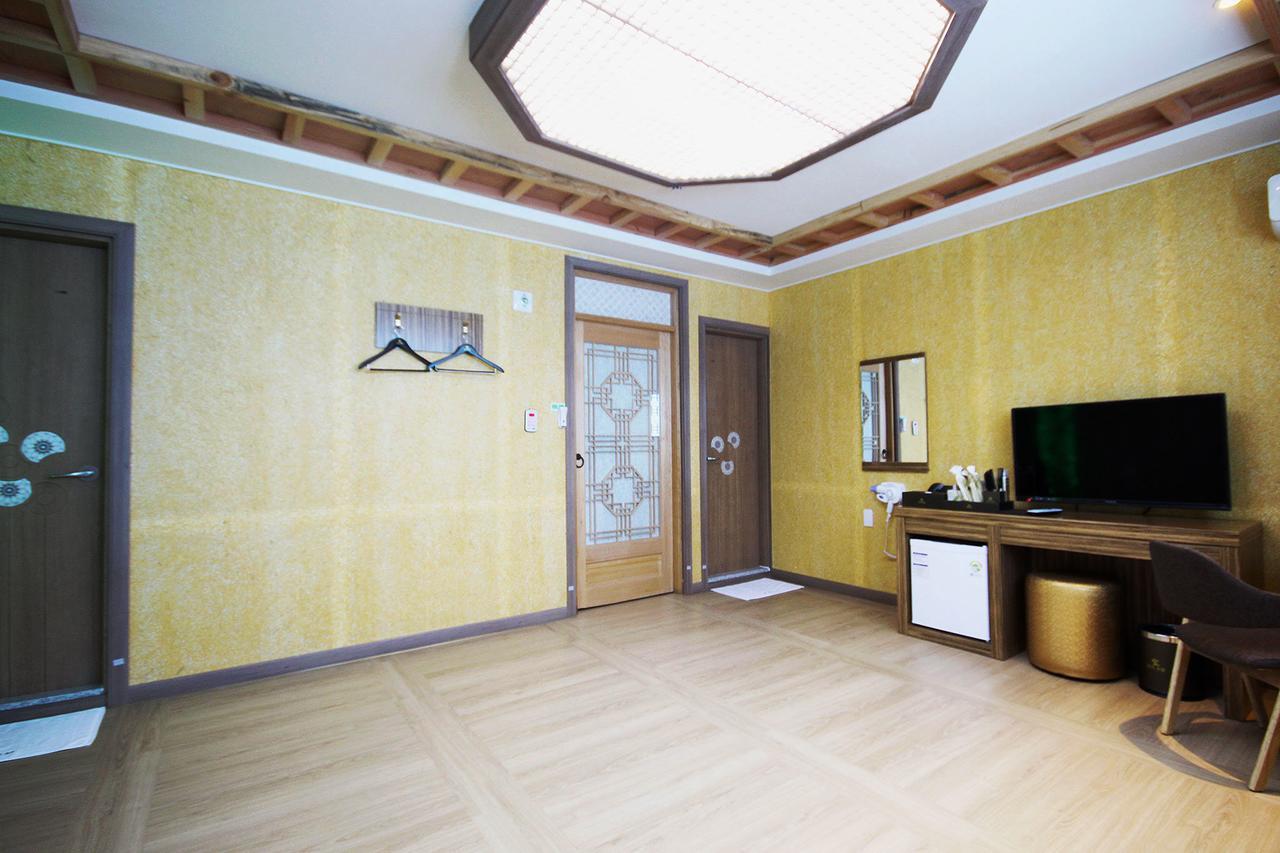 Jeonju Hanok Hotel Kung מראה חיצוני תמונה