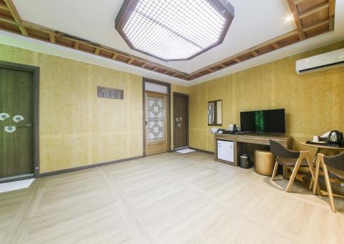 Jeonju Hanok Hotel Kung מראה חיצוני תמונה